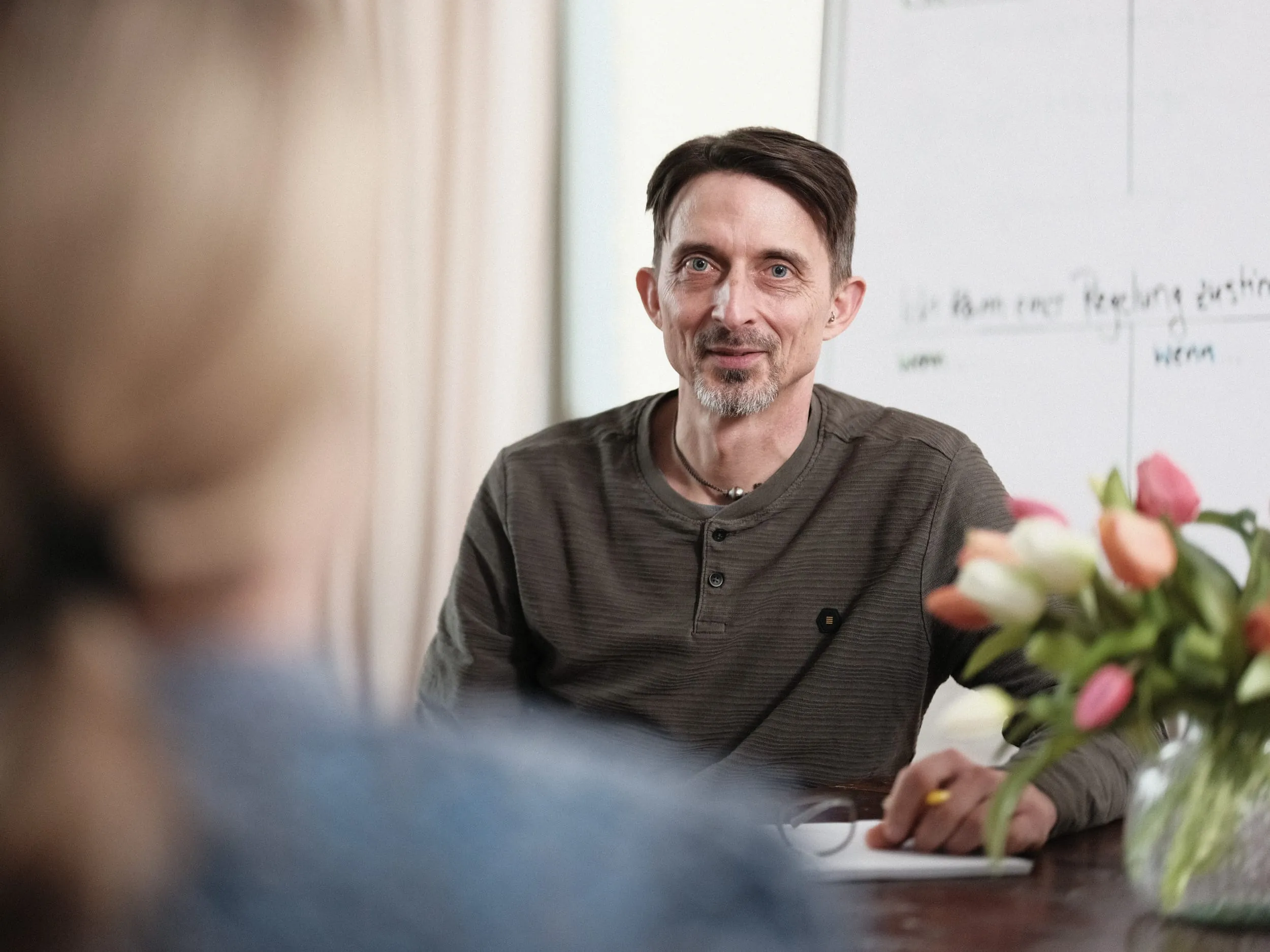 Daniel Kostyra ist Wirtschaftsmediator in Berlin und leitet einen Metallbaubetrieb. Er hält die Wirtschaftsmediation für ein treffliches Instrument, teure Gerichtsprozesse zu vermeiden.