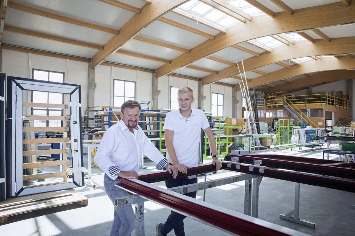 Fenstereinbau ohne schrauben, dübeln oder bohren