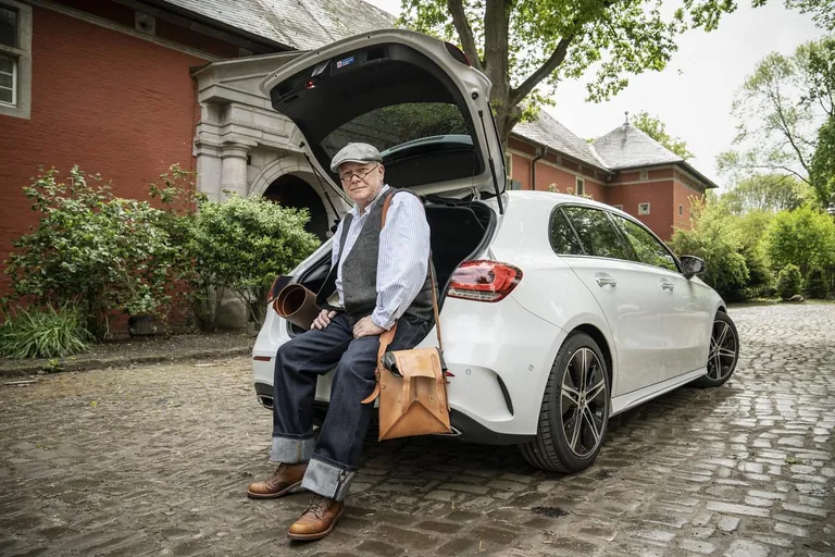 Feinsattler Robert Blum