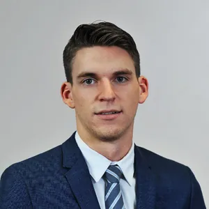 Niklas Hostnik, Referent beim Zentralverband Deutsches Kraftfahrzeuggewerbe