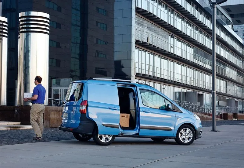 Ford Transit Courier: Kompakter Stadtlaster