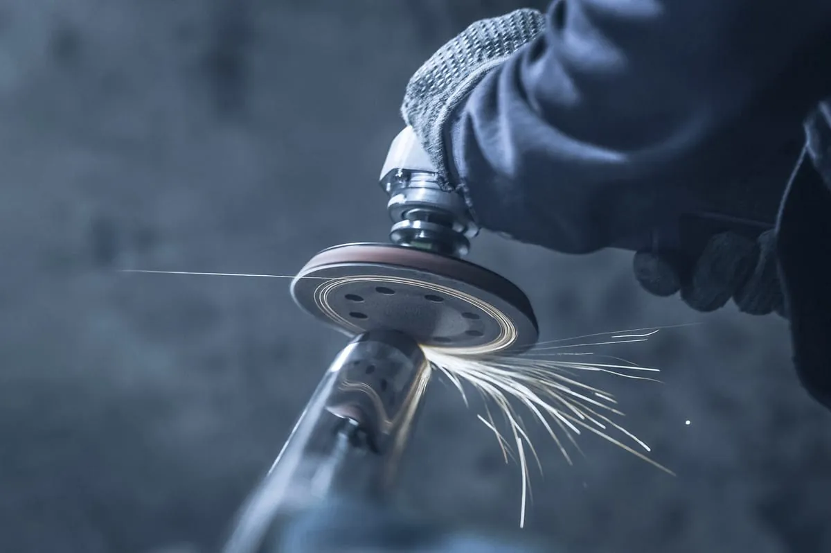 Metallhandwerk: Gute Stimmung im Metallbau, Skepsis in der Feinwerkmechanik