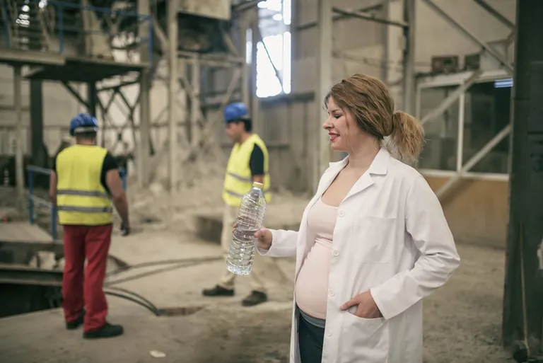 Schutz f&uuml;r Schwangere bei der Arbeit im Handwerk
