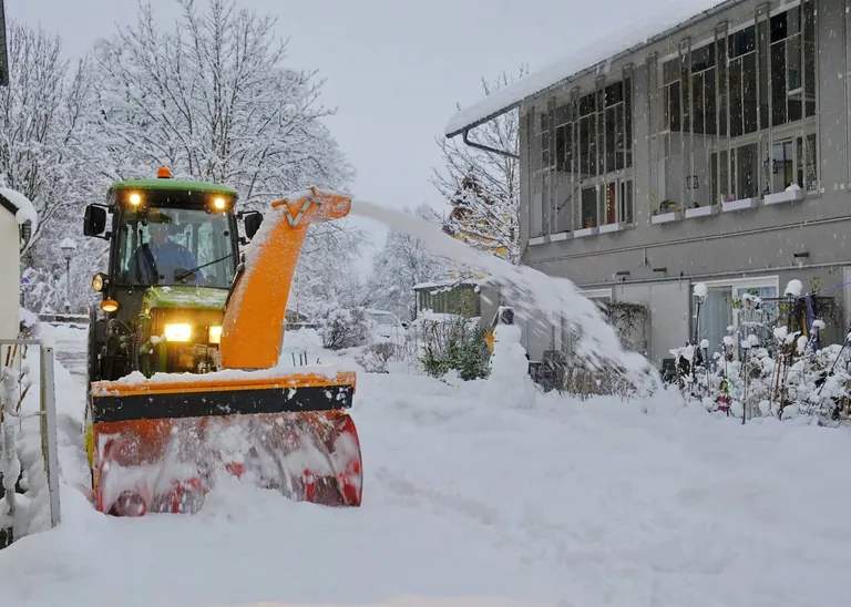 Schneefräsen sind kein Spielzeug
