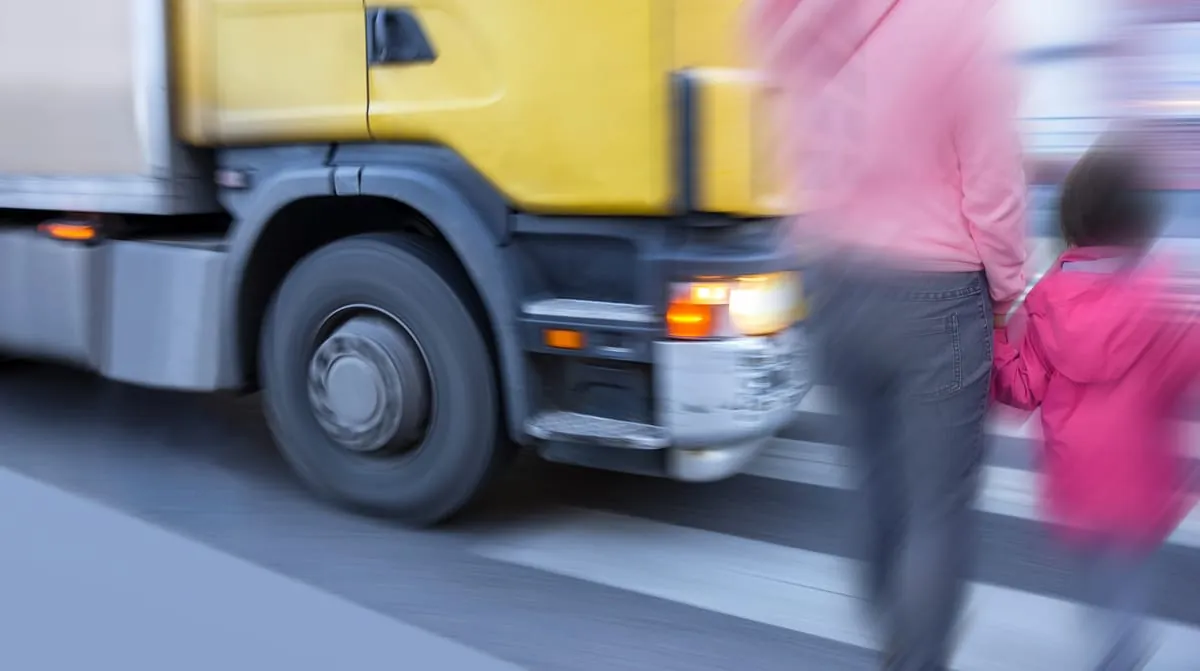 Förderung: Abbiegeassistenzsysteme für Lkw