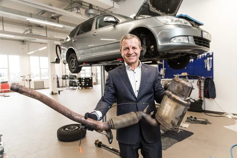 Thomas Peckruhn, Inhaber mehrerer Autoh&auml;user