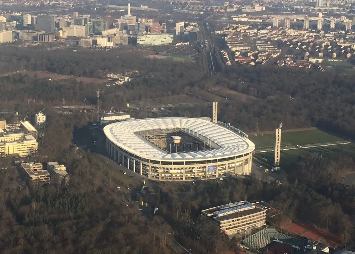 Faschingsgewinnspiel: 2x2 VIP-Tickets für DFB-Pokal-Viertelfinale Frankfurt – Bremen zu gewinnen!