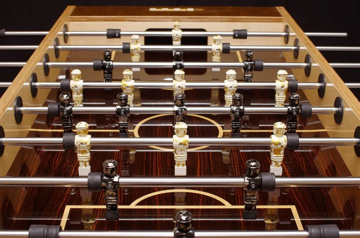 Vergoldeter Kickertisch von Neumeyer Luxury Desig