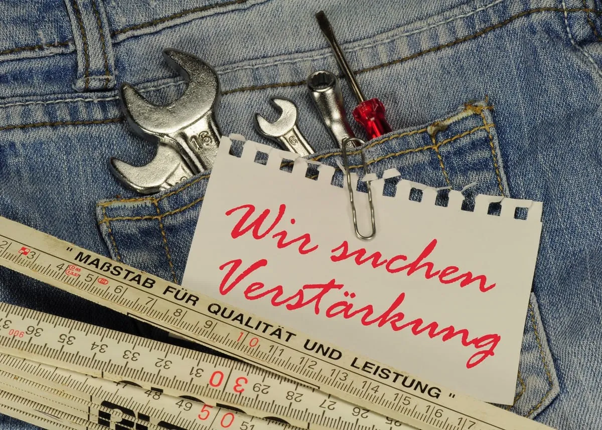 Fachkräftesuche: So gestalten Sie eine erfolgreiche Stellenanzeige
