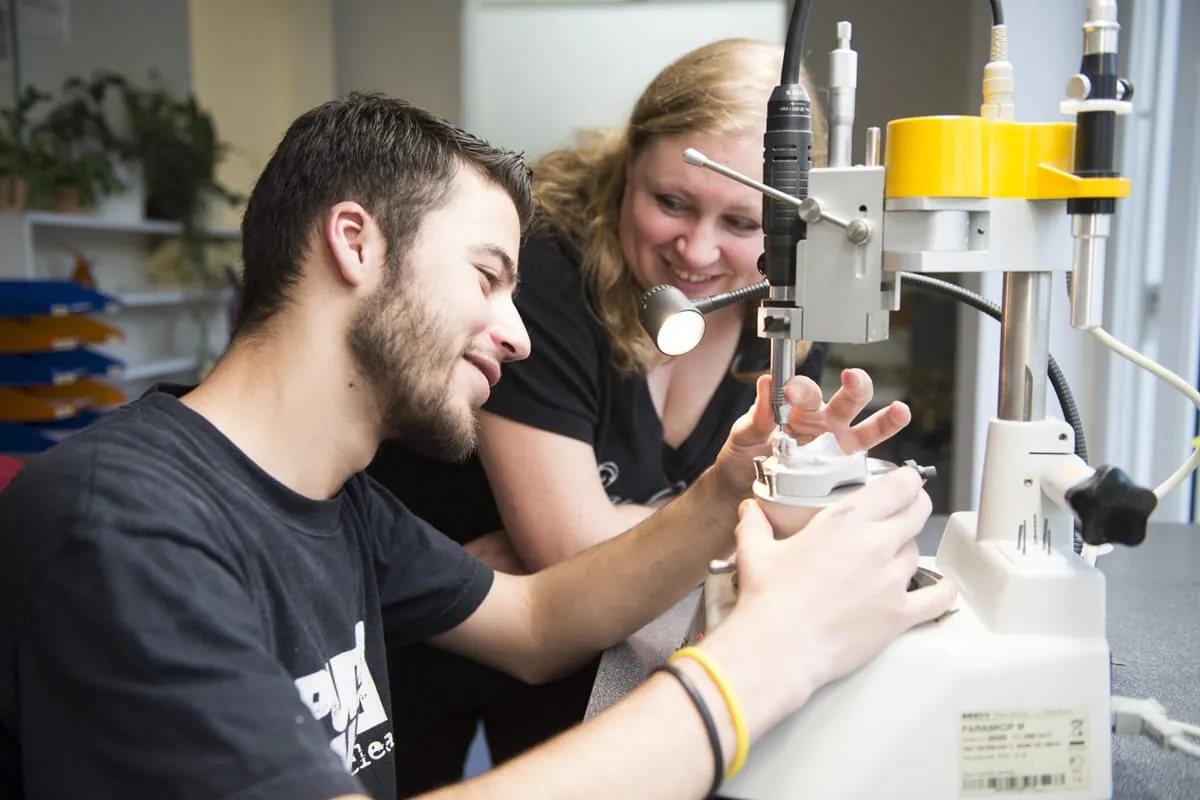 Neues Netzwerk: Unternehmen integrieren Flüchtlinge