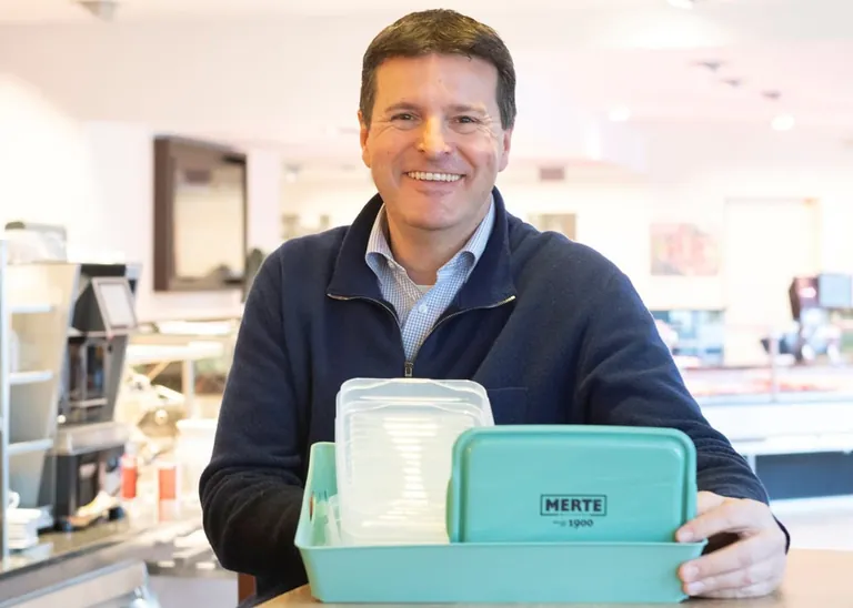 Metzgermeister Bernd Willmes, Gesch&auml;ftsf&uuml;hrer der Metzgerei Merte in Schmallenberg