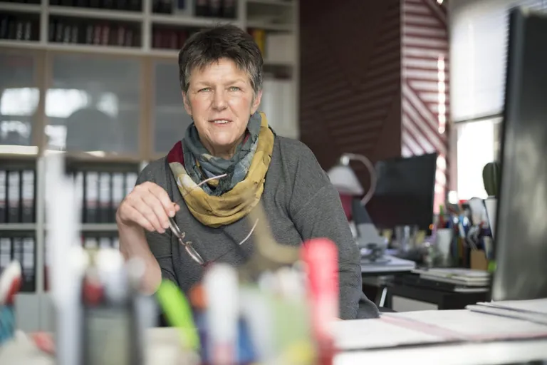 Jutta Schmidt, Gesch&auml;ftsf&uuml;hrerin des Malerbetriebs  Gerhard Schmidt GmbH in Duisburg.