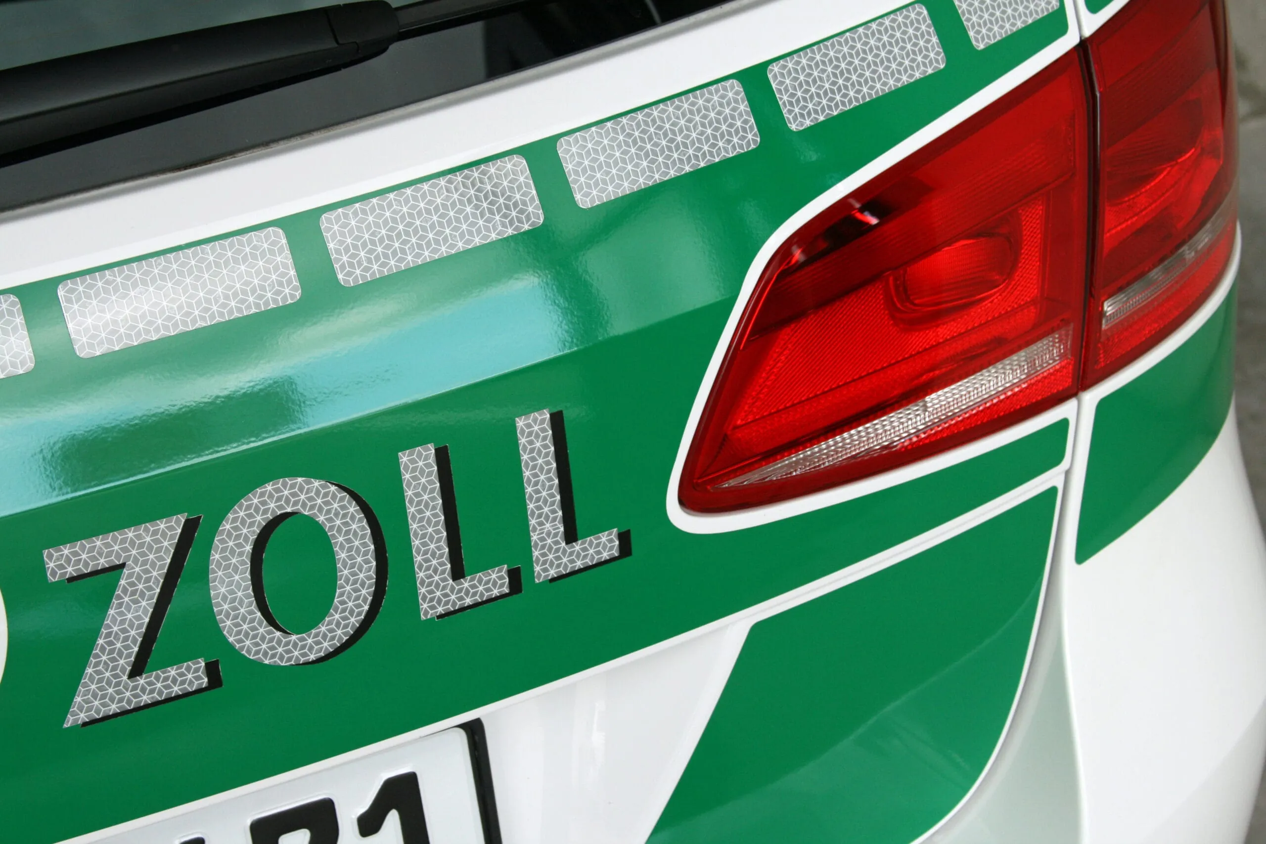 Checkliste: Richtig reagieren bei Schwarzarbeitsverdacht
