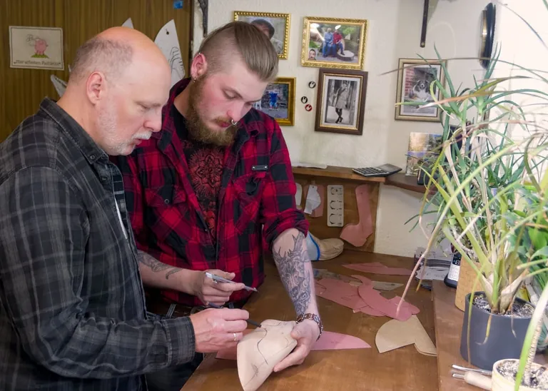 Unternehmer Hartmut Seidich, hier mit Sohn Dustin