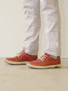 Luisa Haase-Kiewning rote Schuhe