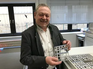 52 Betriebe: Hannes Riebl, Riebl-Siebdruck