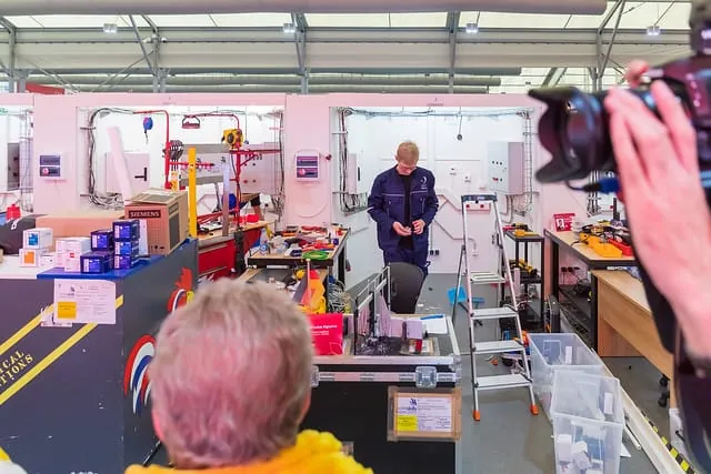 Beim Wettkampf an Skill 18, Elektroinstallation, hat Kai Lukas Rigterink den 29. Platz belegt.