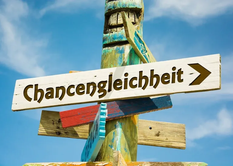 Chancengleichheit, Gleichbehandlung