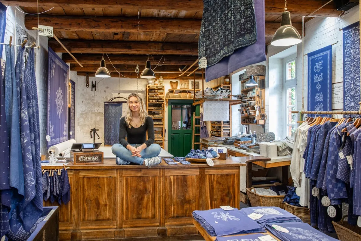 Blaudruck: Die Jüngste ihres Standes im Porträt