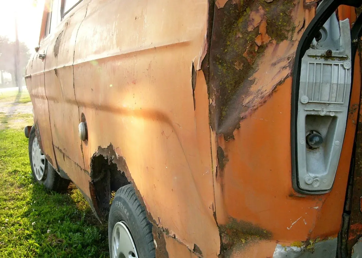 Nutzfahrzeug-Mängelranking: Viele unzuverlässige Kleintransporter