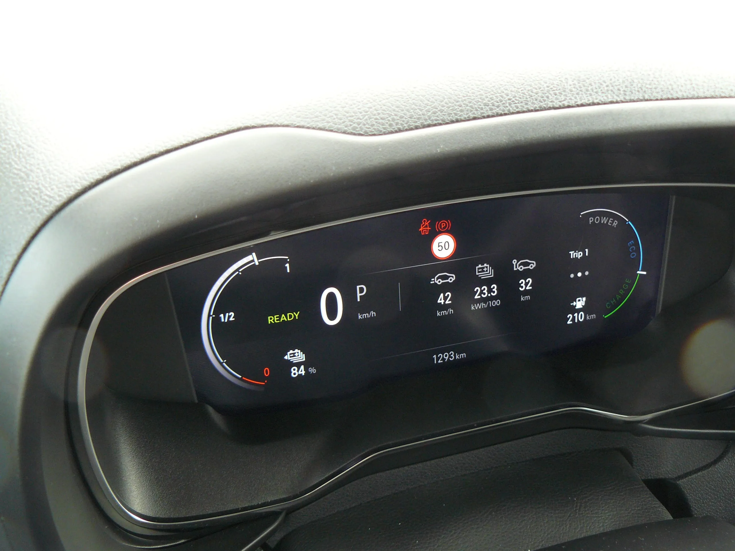 Opel Combo-e Cargo: Cockpit