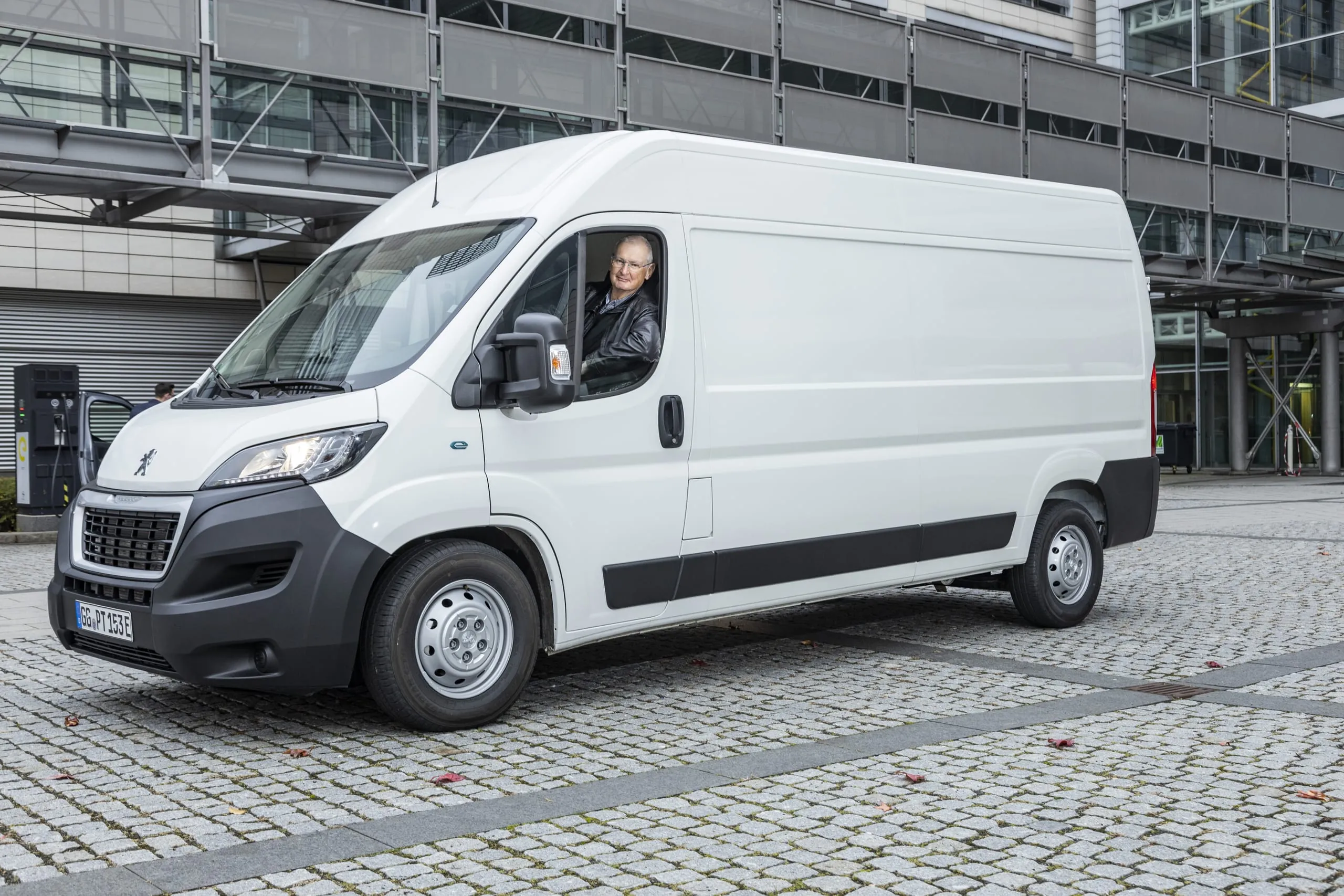 Peugeot e-Boxer: Gut geschnurrt, Löwe?