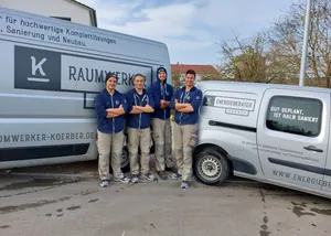 Holzbau und Energieberatung: Mit seinem Team bestellt Christian K&ouml;rber (re.) zwei Gesch&auml;ftsfelder.