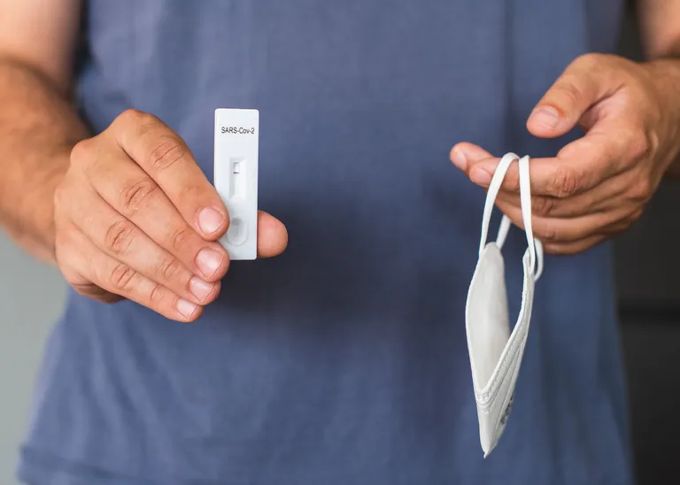 Chefs und Arbeitnehmer müssen die Arbeitsschutzverordnung einhalten. In Zweifelsfragen geben aktuelle Urteile Anhaltspunkte.