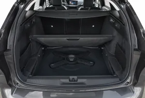 Praktisch: Der Intelli-Space-Ladeboden des Kompaktkl&auml;sslers ist ein Pro-Argument f&uuml;r eine Version mit klassischem Verbrenner.