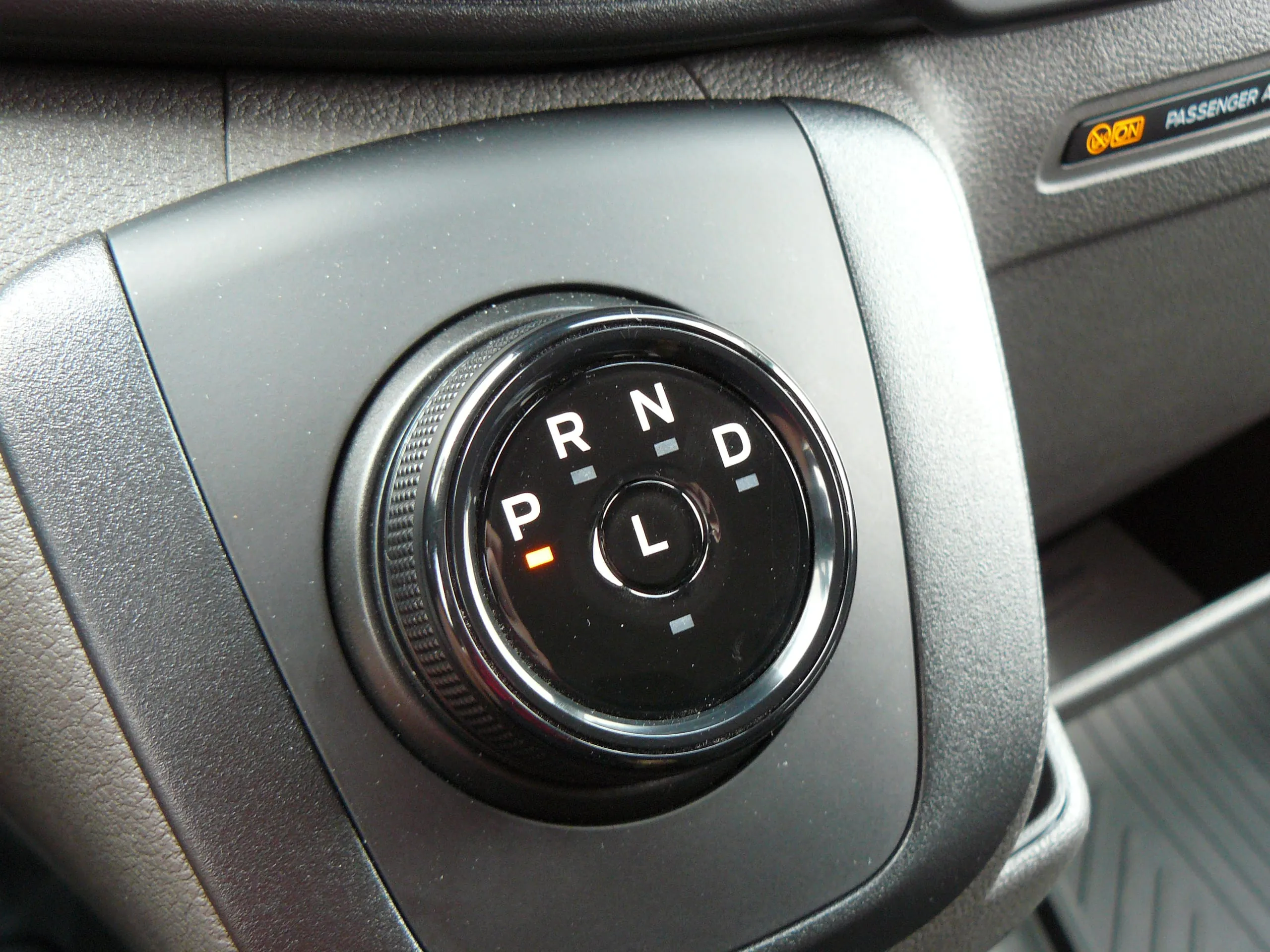 Vorwärts, rückwärts, Rekuperation – alles einfach einstellbar per Drehregler.