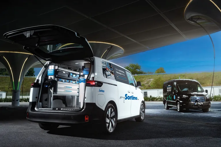 E-Transporter im hauseigenen Ladepark: Sortimo setzt auf Elektromobilität.