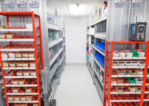 Nachher: Das Lager wird an dem Standardmaterial ausgerichtet.