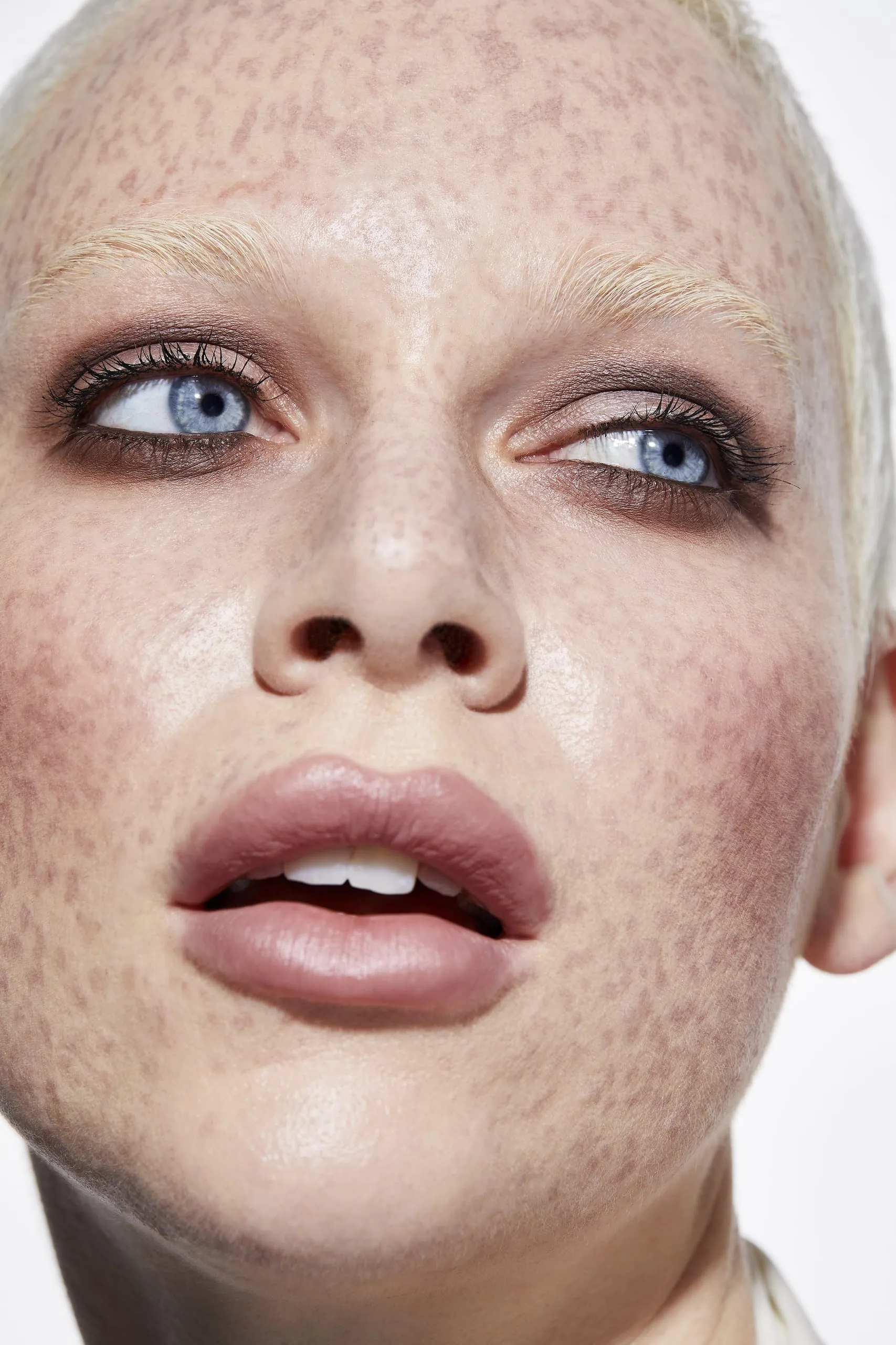 Beauty Look: Shades of Grey