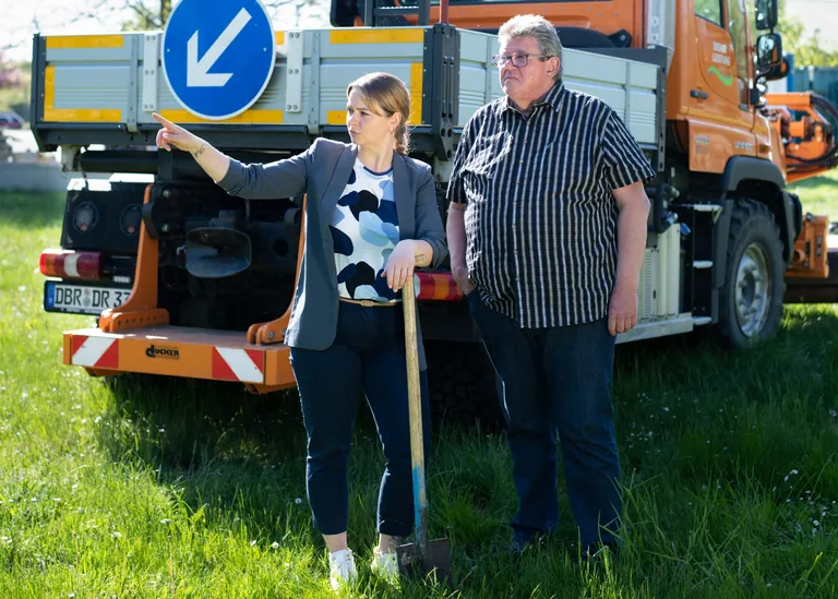 Steffen Marien, Gesch&auml;ftsf&uuml;hrer der Reinigungsfirma Dienstleistung Rostock GmbH in Bentwisch in Mecklenburg-Vorpommern, und Prokuristin Nadine Baumgart.