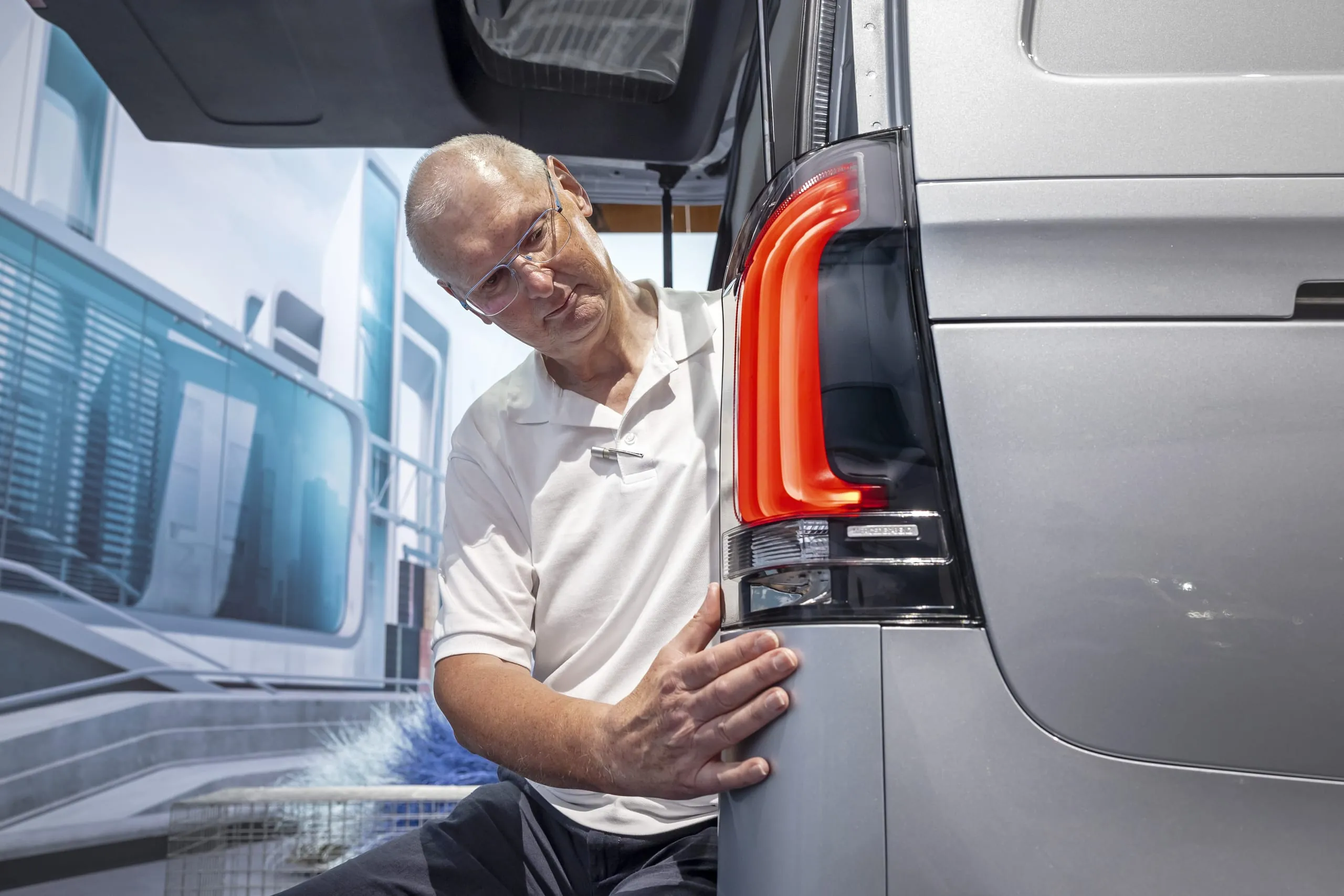 Ein guter Schluss ziert alles: Vito und Kollegen tragen jetzt Streifen in den Rückleuchten.