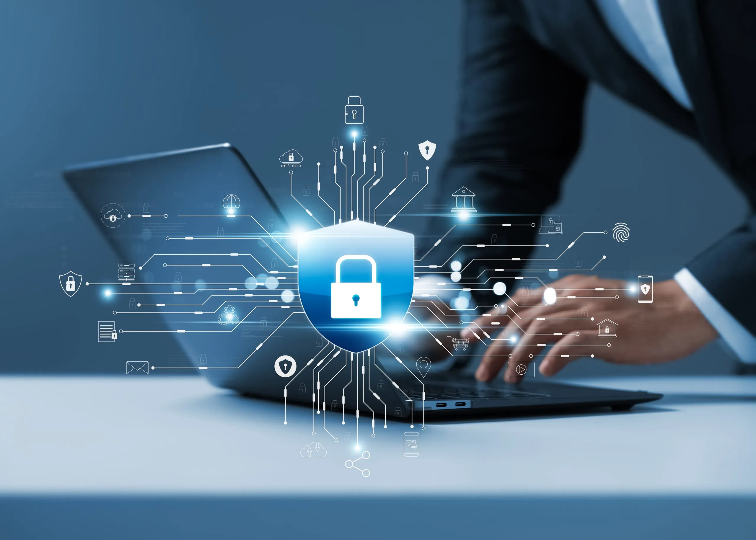 WhatsApp, Microsoft Teams und Co.: Diese 6 To-dos müssen Betriebe beim Austausch über digitale Tools beachten