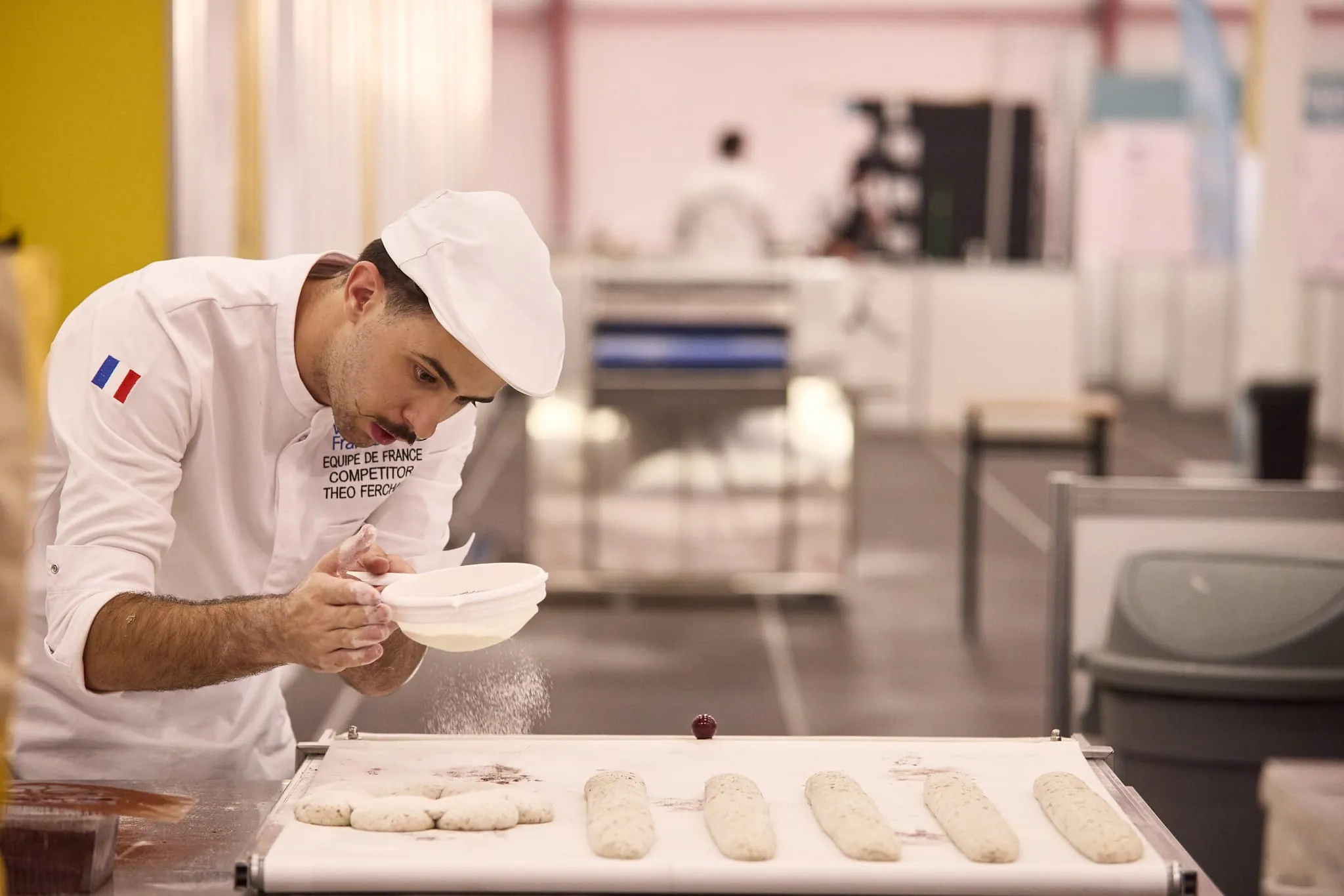 Der französische Teilnehmer im Skill "Bakery" bei den EuroSkills 2023 in Danzig.
