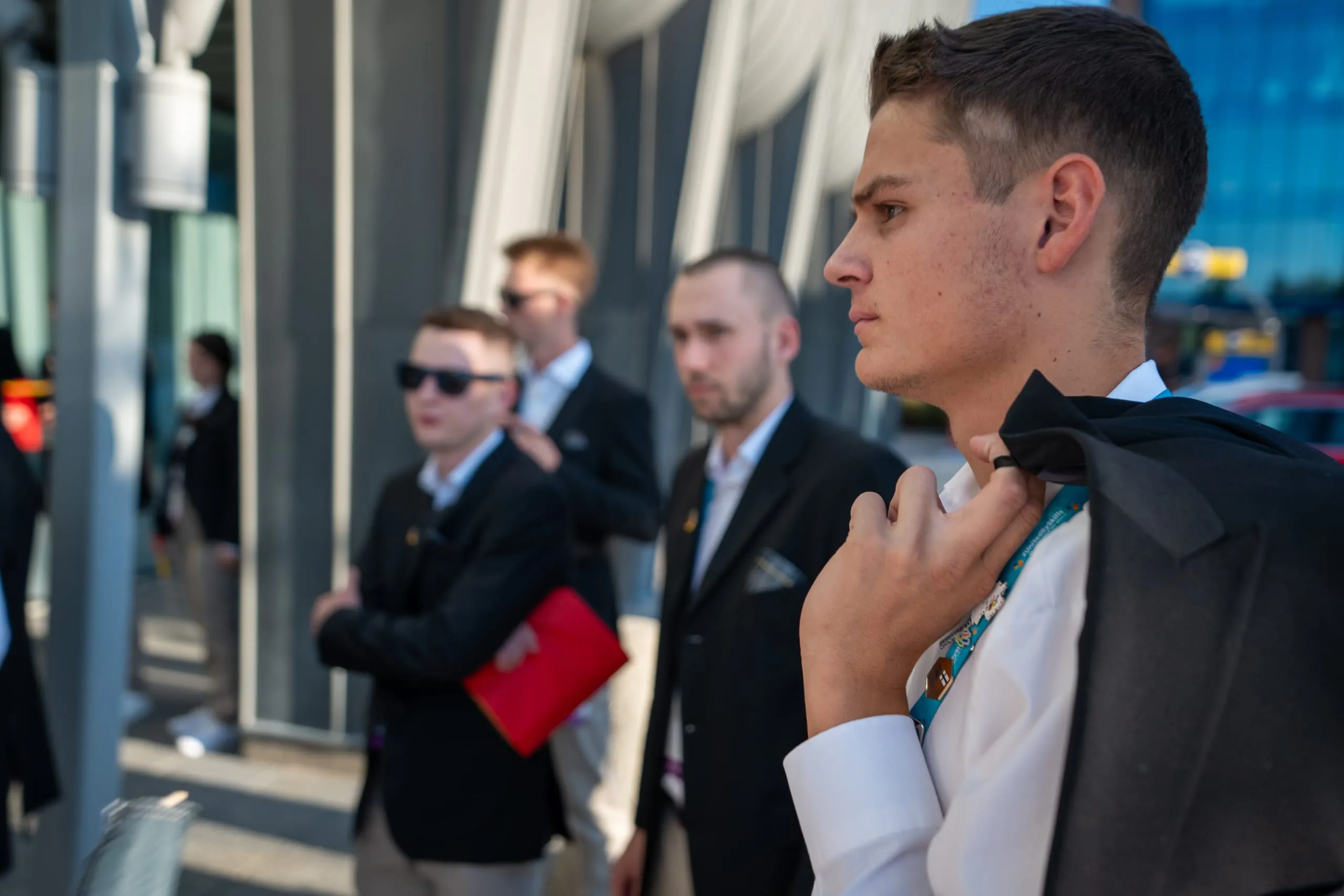 Dafür legten die jungen Fachkräfte die Arbeitskleidung ab und warfen sich in Schale für die EuroSkills 2023.