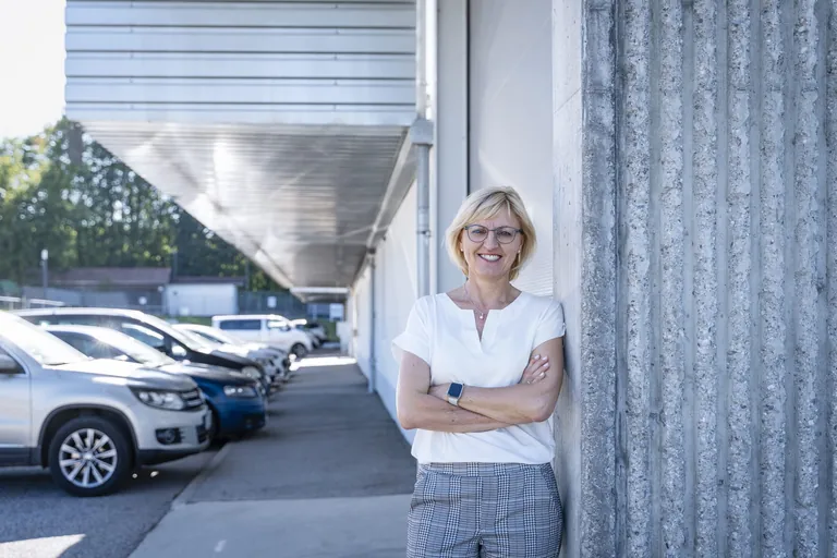 Barbara Ramsauer, Vorstandsmitglied der Unternehmerfrauen im Handwerk, Arbeitskreis Landshut, leitet gemeinsam mit ihrem Mann Rudolf Ramsauer den Elektrobetrieb Ramsauer im niederbayerischen Velden.