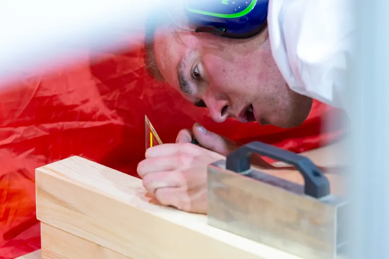 Er ist der deutsche Vertreter im Skill "Carpentry" bei den EuroSkills 2023 in Danzig.