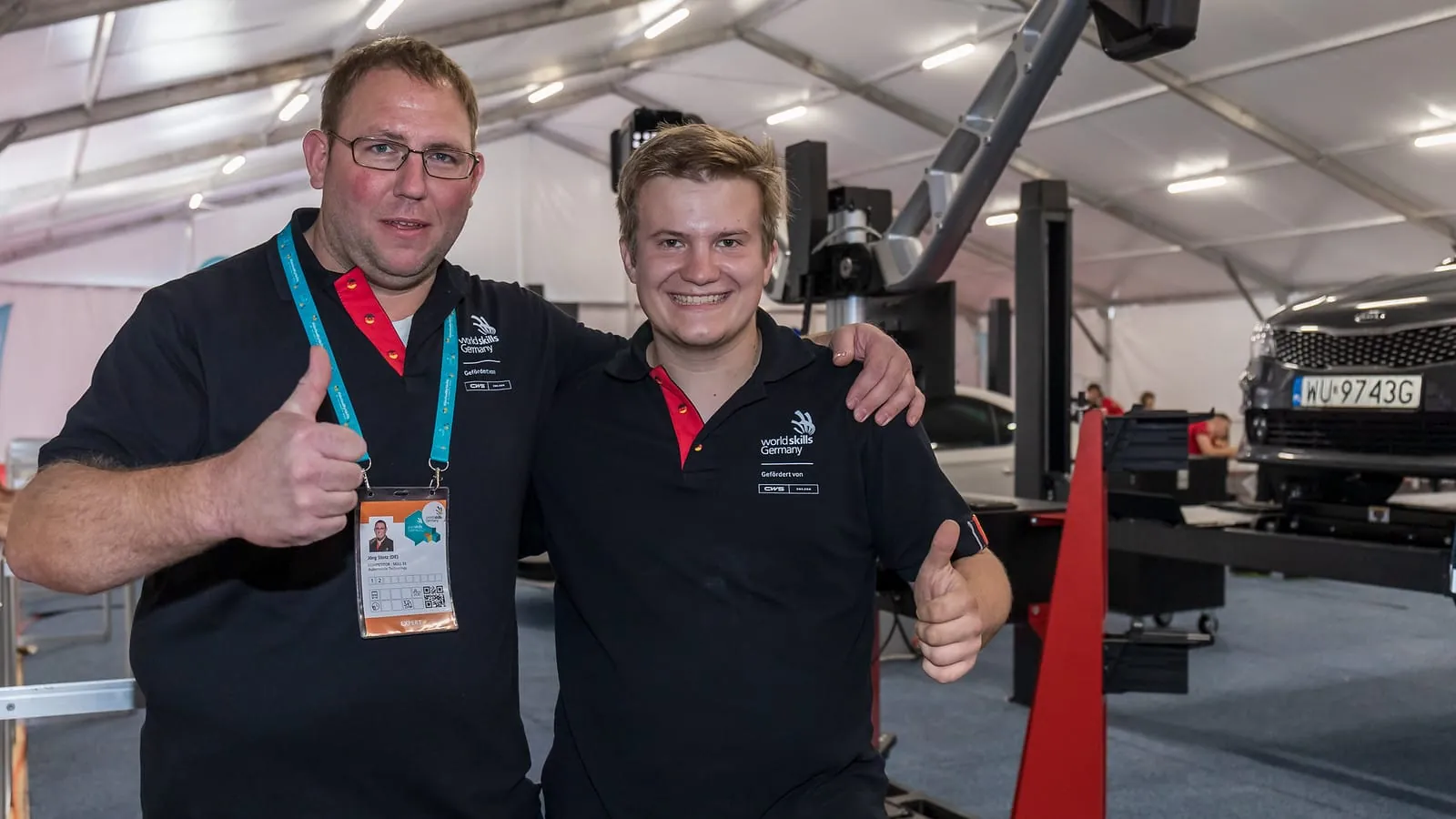 Kfz-Mechatroniker Manuel Schmied gewann die Exzellenzmedaille im Skill "Automobile Technology" bei den EuroSkills 2023 in Danzig.