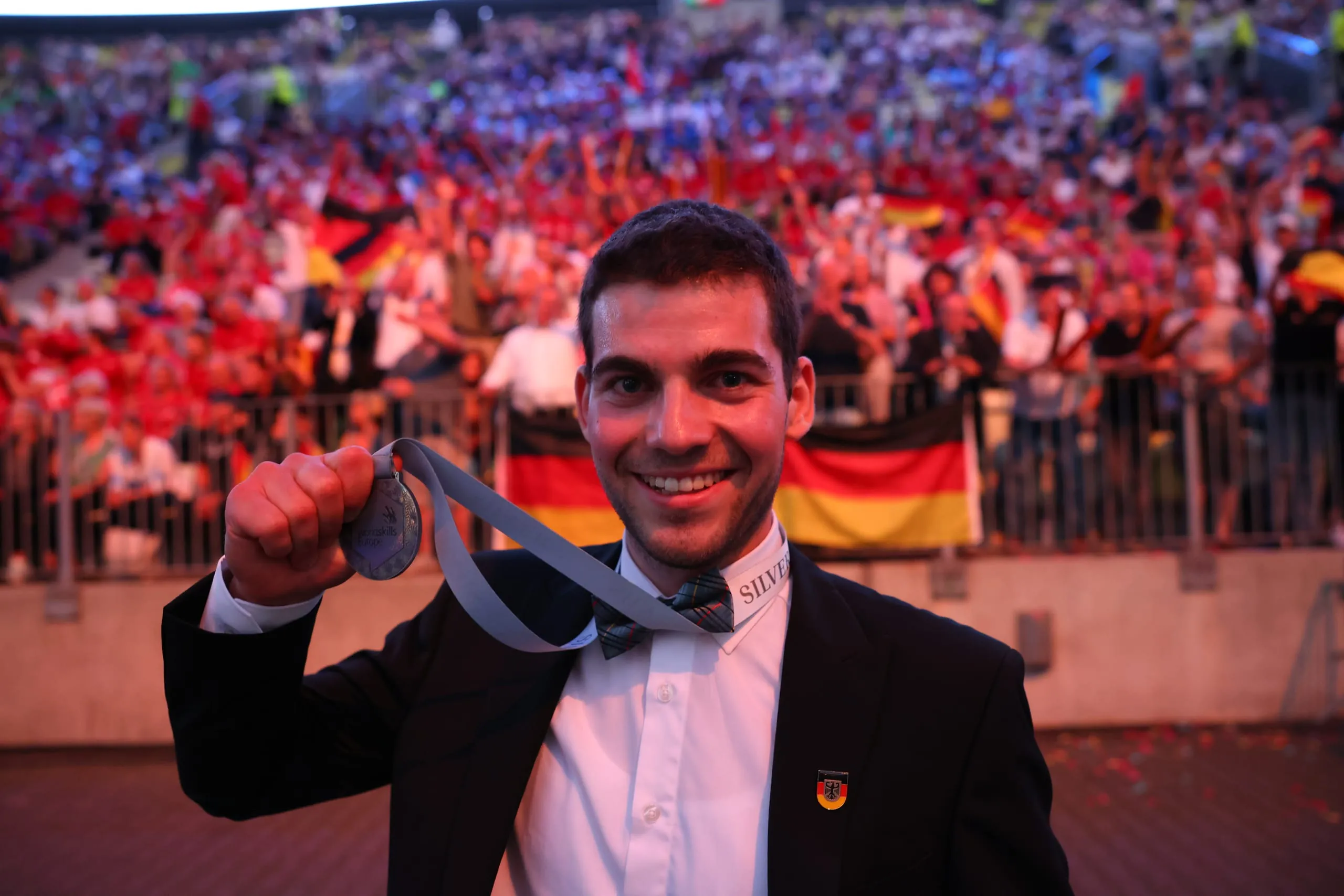 Stuckateur Nils Kugler gewann Silber im Skill "Plastering and Drywall Systems" bei den EuroSkills 2023 in Danzig.