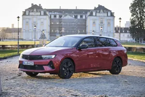 Opel Astra Sports Tourer Electric