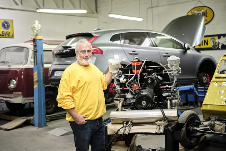 Heinz Dedich f&uuml;hrt den Lackier- und Karosseriebetrieb H. Dedich GmbH bereits in f&uuml;nfter Generation.