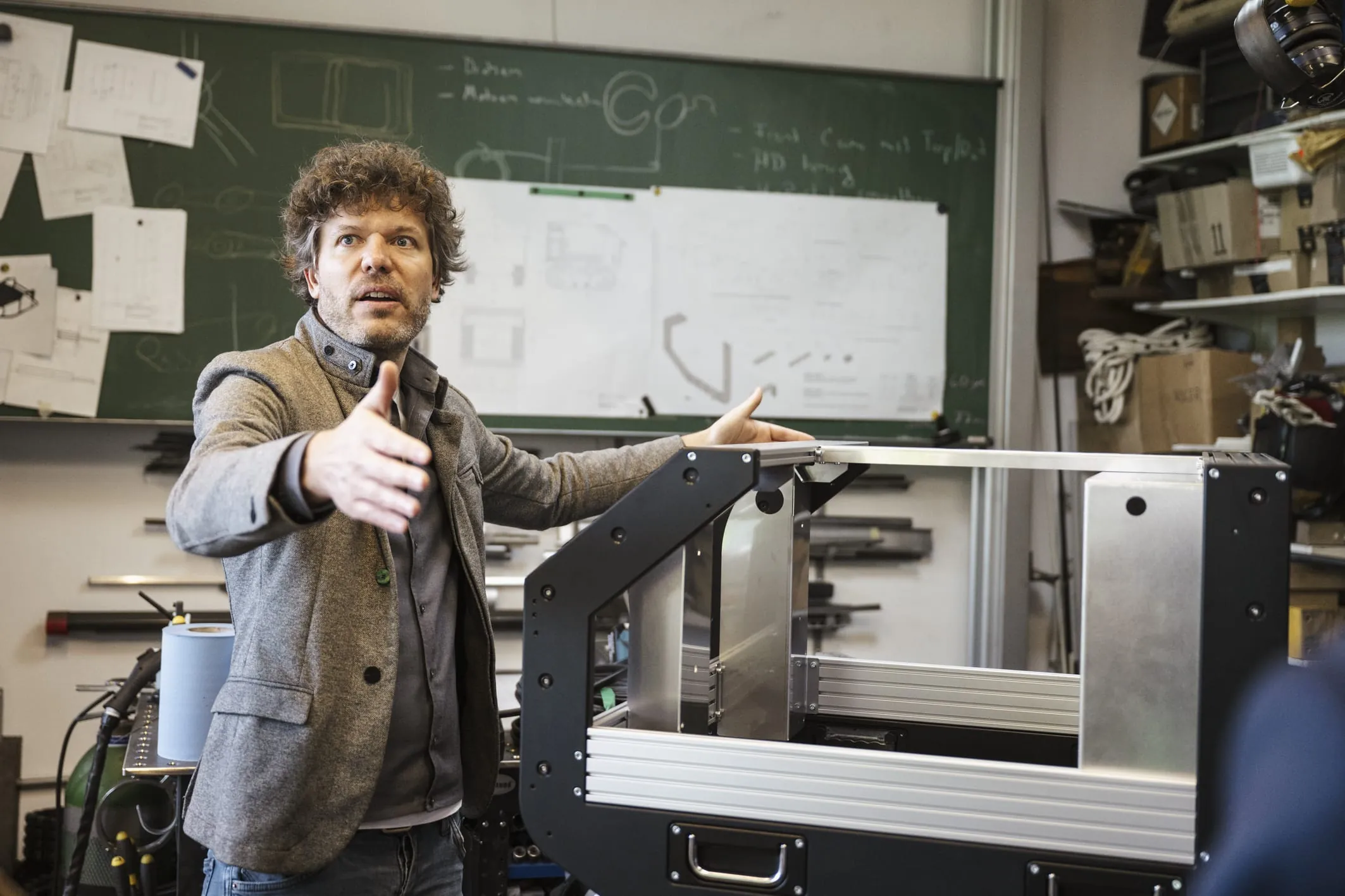 Mitten in der Pandemie: Von Mai 2021 bis April 2023 befand sich das Team von Rodja Trappe in der Projektphase. Interessant: Schon nach sechs Monaten gab es zwei Prototypen – die zweite Version war bereits eine selbstfahrende.