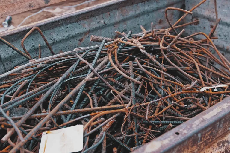T&auml;glich k&ouml;nnen am Bau ungeplante Gef&auml;hrdungen auftreten. In diesen F&auml;llen ist es wichtig, sich auf die neue Situation einzustellen und entsprechende Ma&szlig;nahmen durchzuf&uuml;hren.