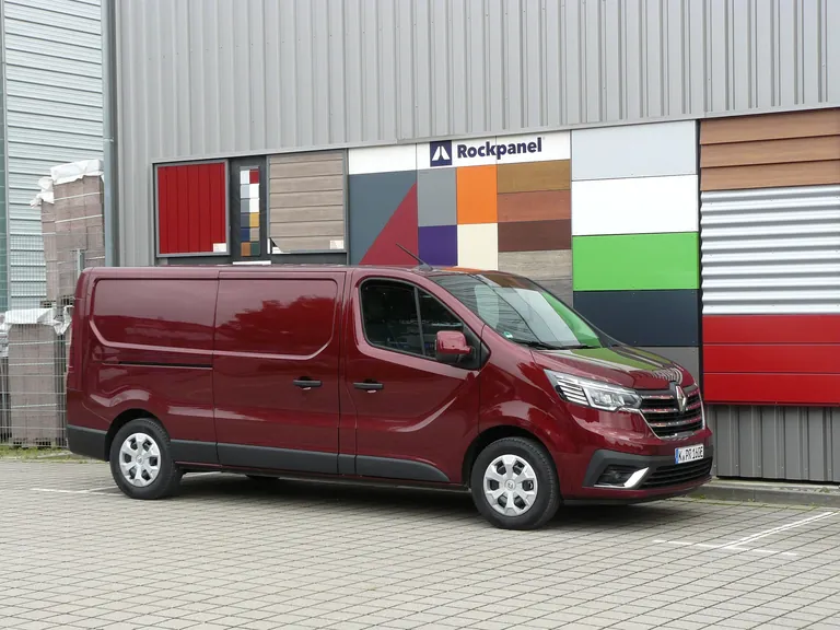 Renault Trafic E-Tech: Langer Radstand, hohe Nutzlast, sparsame Technik: alles in einer schmucken Verpackung.