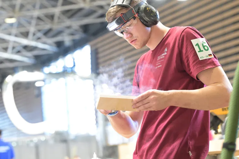 Der zweite Wettkampftag bei den WorldSkills 2024 in Lyon.