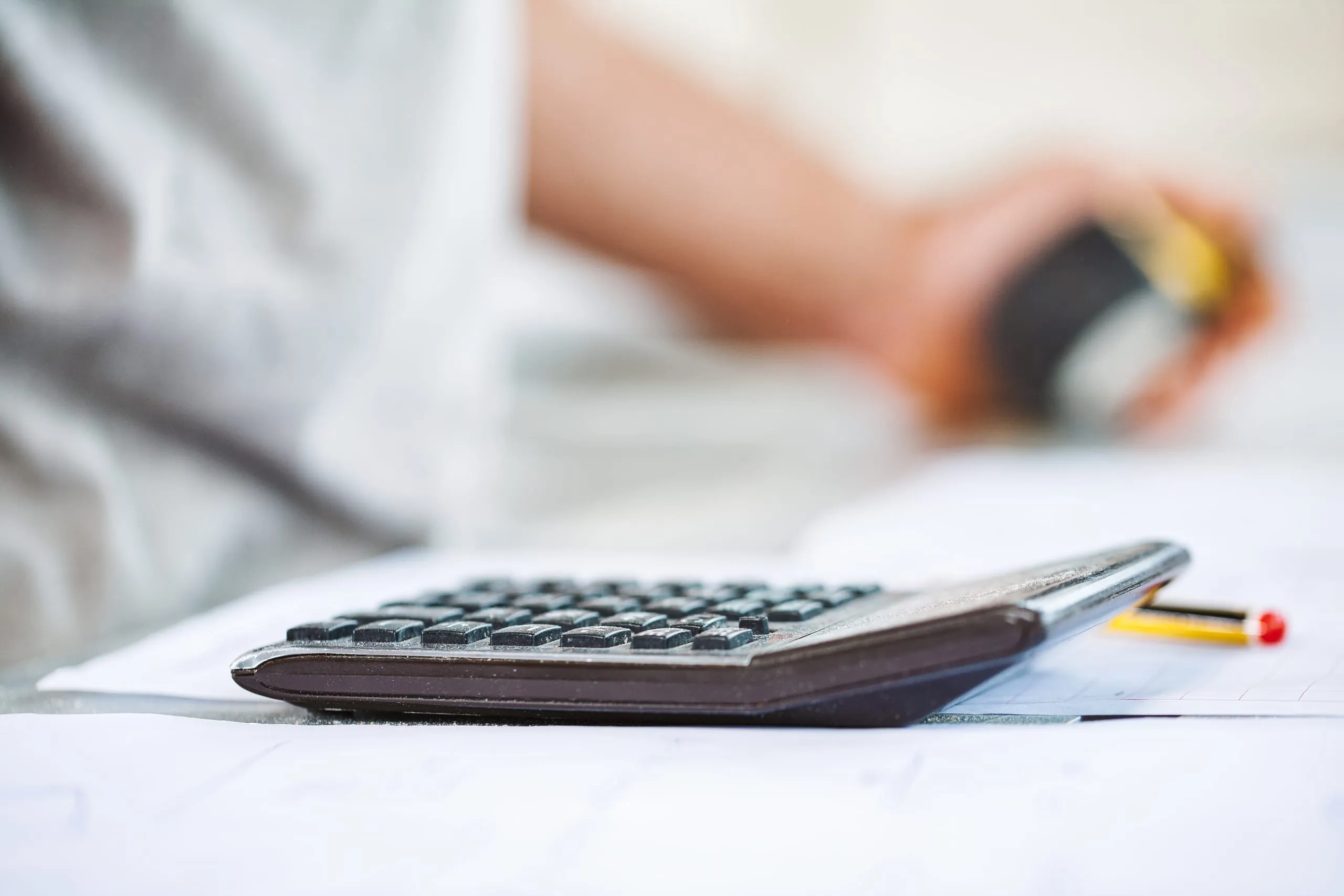 VOB: Wie die allgemeinen Geschäftskosten (AGK) Handwerkern oft den Deckungsbeitrag zunichtemachen