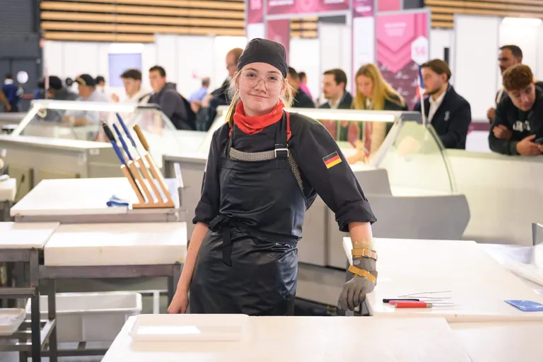 Fleischerin Laura Reckmann bei den WorldSkills 2024 in Lyon.